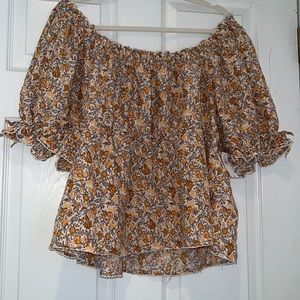 OLD NAVY Off the shoulder Top